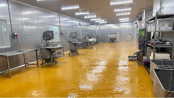 食品廠車間裝修浪費錢的5樣東西，不要踩坑了！【客聰地坪】
